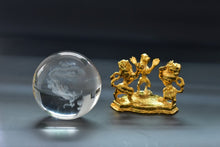 Laser Engraved Crystal Dragon Ball with Gold Base